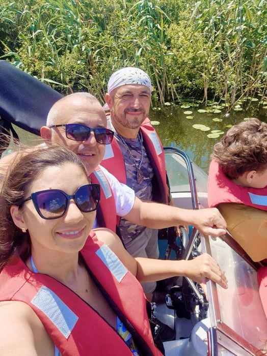 Plimbari cu barca, excursii si expeditii in Delta Dunarii.Turul deltei. Plecare din Murighiol, Mahmudia sau Sfantu Gheorghe. Excursii exclusiviste