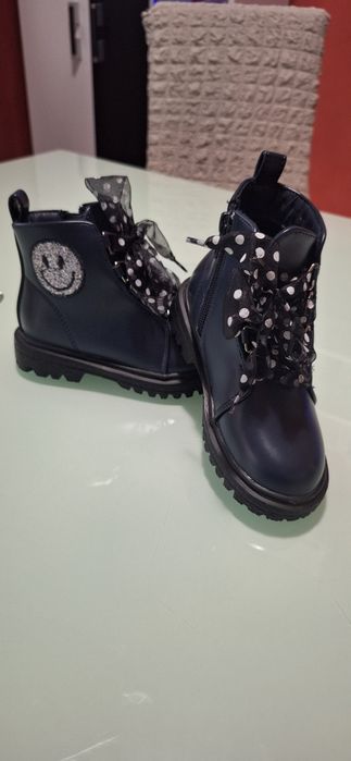 Детски боти чисто нови