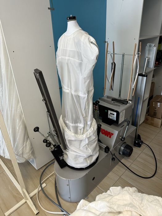 Nou! Manechin uscat, finisat camasi, geci, paltoane, etc