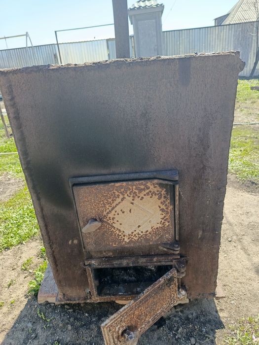 Продам печь металлическая