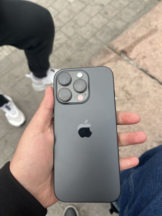 iPhone 16 pro 256GB торг есть