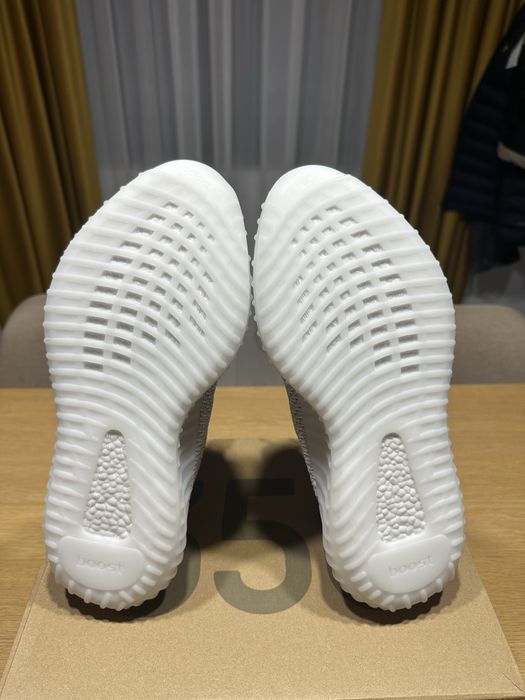 Yeezy Boost 350 V2 Static White