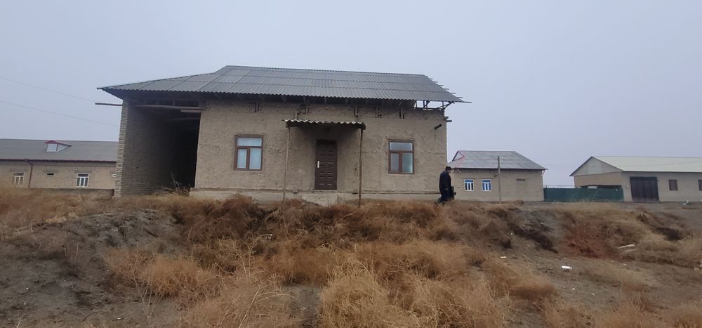 Уй сотилади 6мс⁶