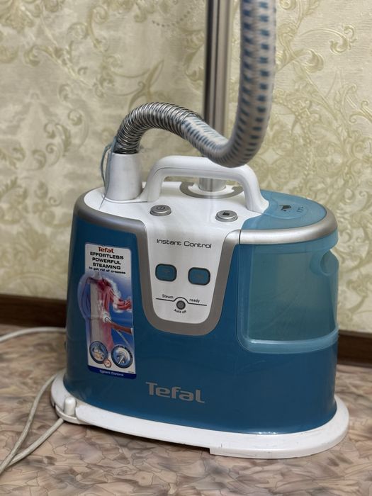 Вертикальный отпариватель Tefal IS8360