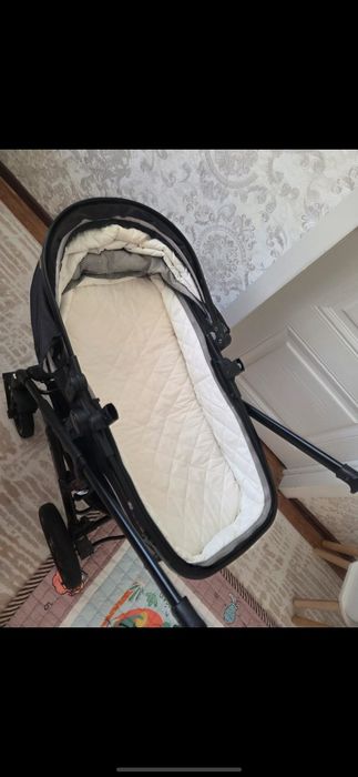 Продам коляску  б/у