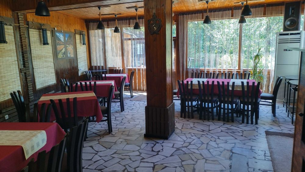 Дава се под наем Заведение в с. Брестник, Област Пловдив - 70 кв.м за 51 € - Снимка #15