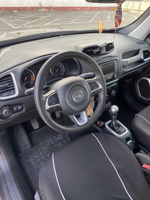 Jeep Renegade 2019 benzină, 9.000 € — imagine 4
