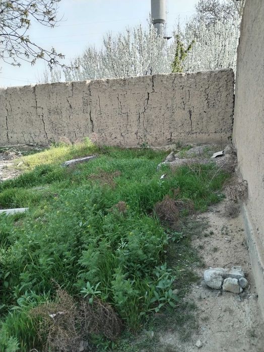 Продается участок (Ховли сотилади). Лучше предложение для инвестиций!