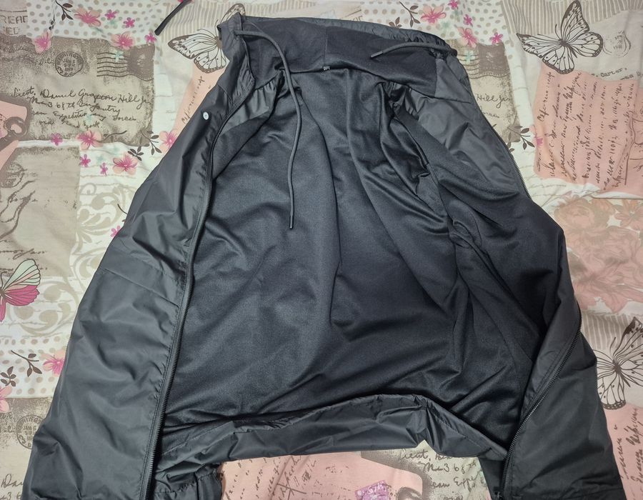 Нова ветровка Nike