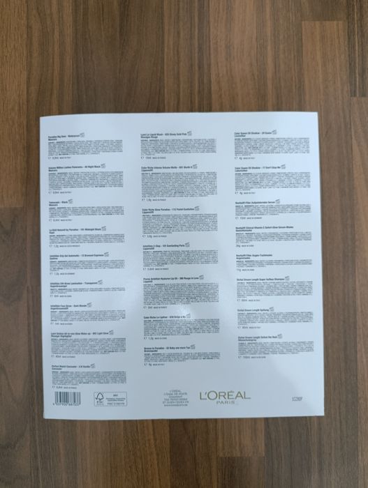 Calendarul De Advent L'Oréal Paris 2025 – 24 De Produse Cosmetice De T