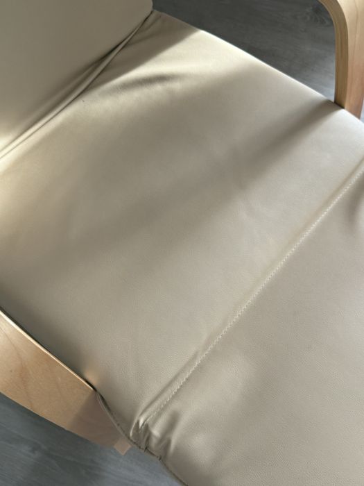 Fotoliu Balansoar cu Suport Picioare – Design Ergonomic, Stare Excelentă