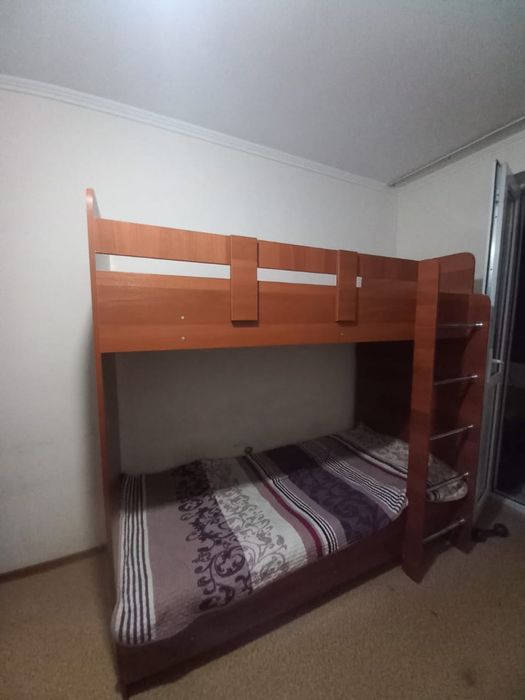 Двухярусная кровать