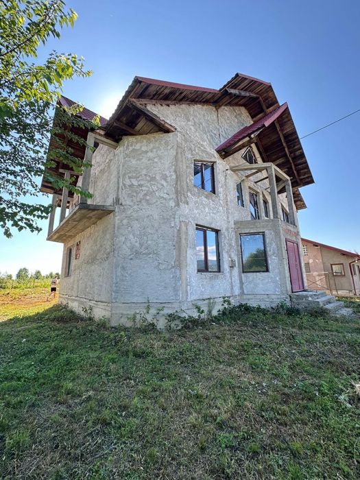 URGENT ‼️‼️ Vand casa in Otelu Rosu