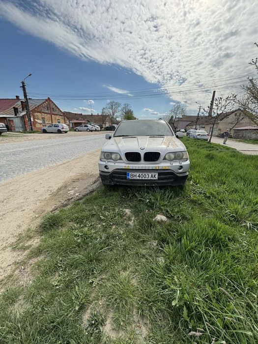 Vând bmw x5 Mai multe detalii la nr de telefon 0733660222