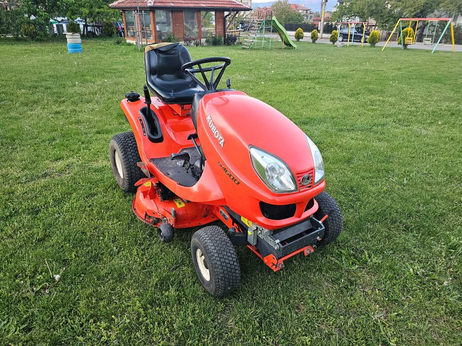 ДИЗЕЛОВА Тракторна Косачка KUBOTA. ПЕРФЕКТНА