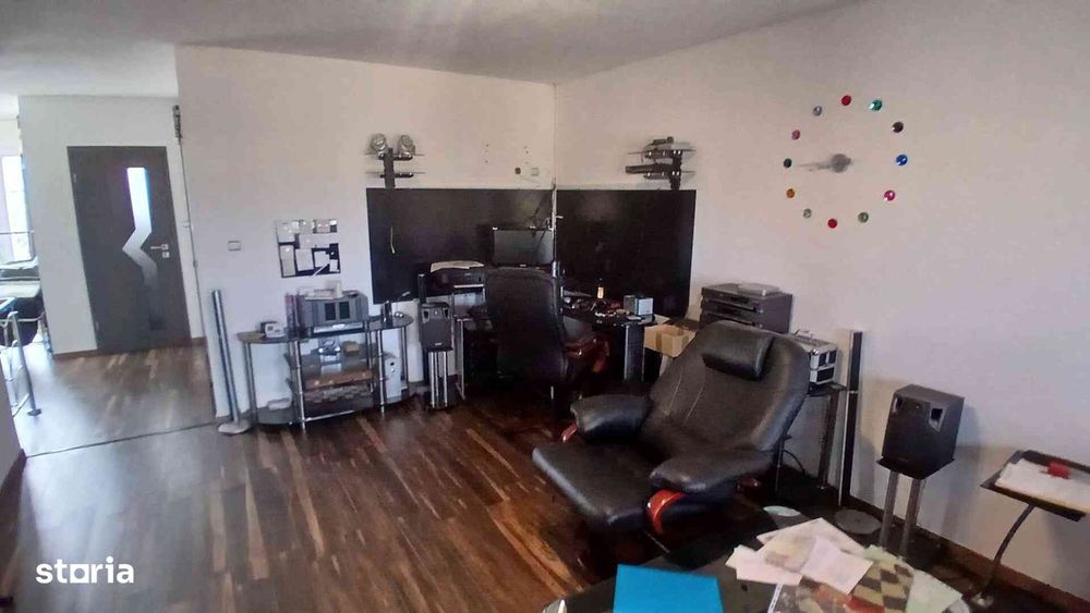 Casa cu 8 camere și anexă locuibilă de 57 mp