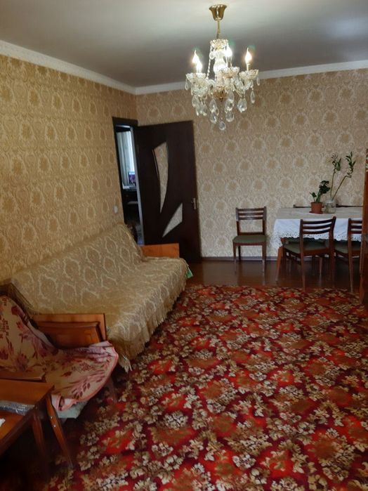 Квартира 3-х комнатная  возле метро Буюк Ипак Йули