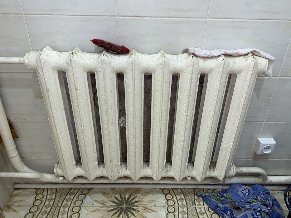 5 разных размеров чугунные батареи .