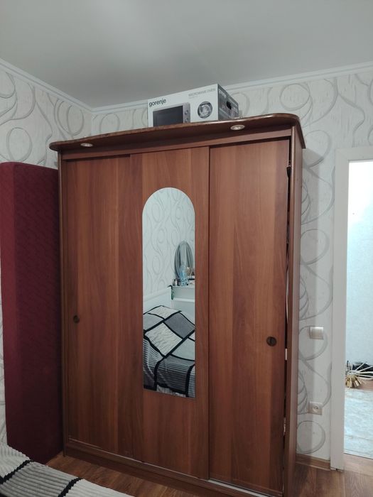 Продам шкаф в хорошем состоянии