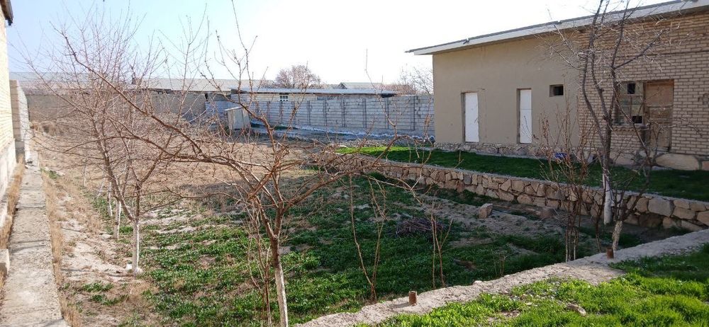 Срочно Ховли сотилади