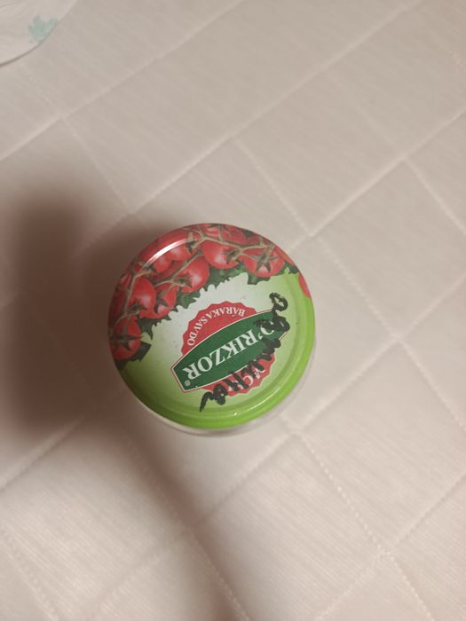 Продаются банки 100 штук