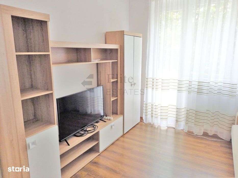 Apartament renovat cu 2 camere ultracentral in Oradea