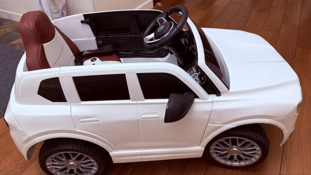 Продам электромобиль