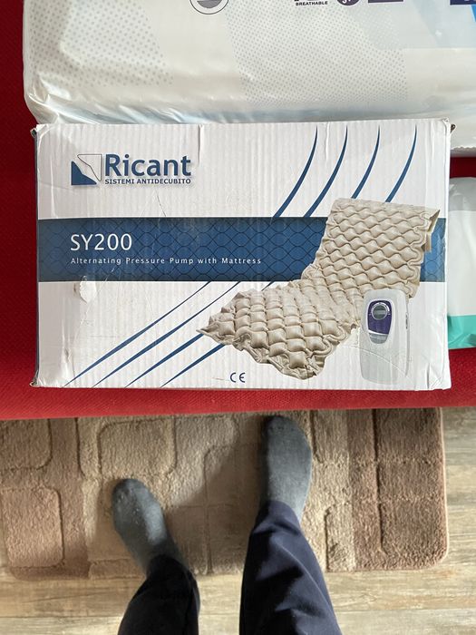 Saltea ricant sistem de decubit pentru batrani cu pompa de aer noua de