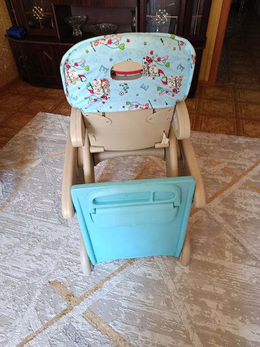 Стул для кормления