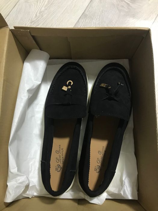 Женски лора пиано