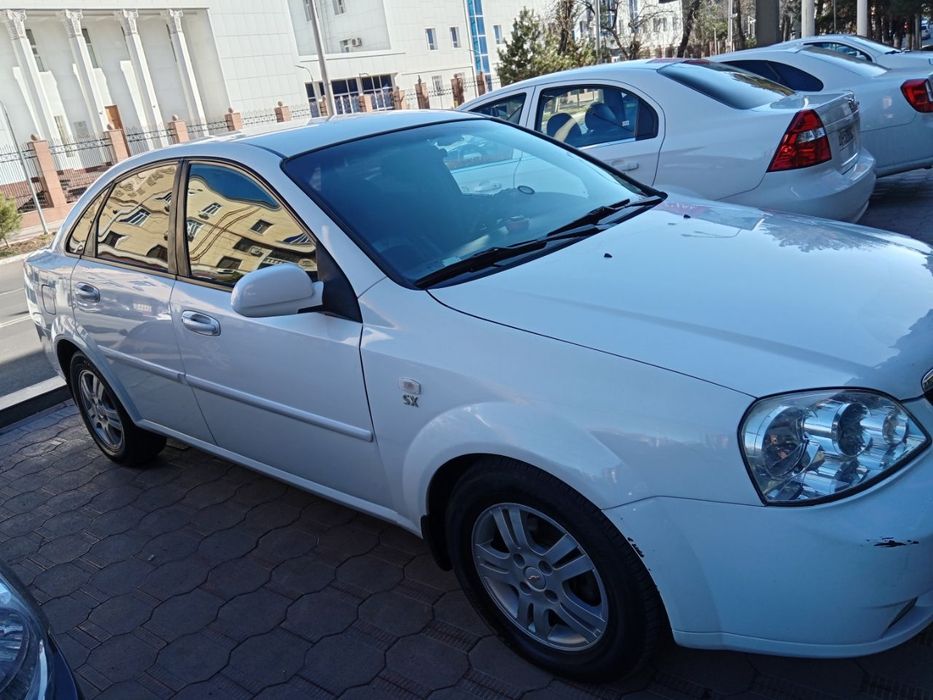 Мошина ласетти 1.8