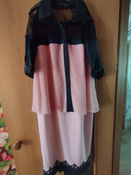 Продам платье 50 размера