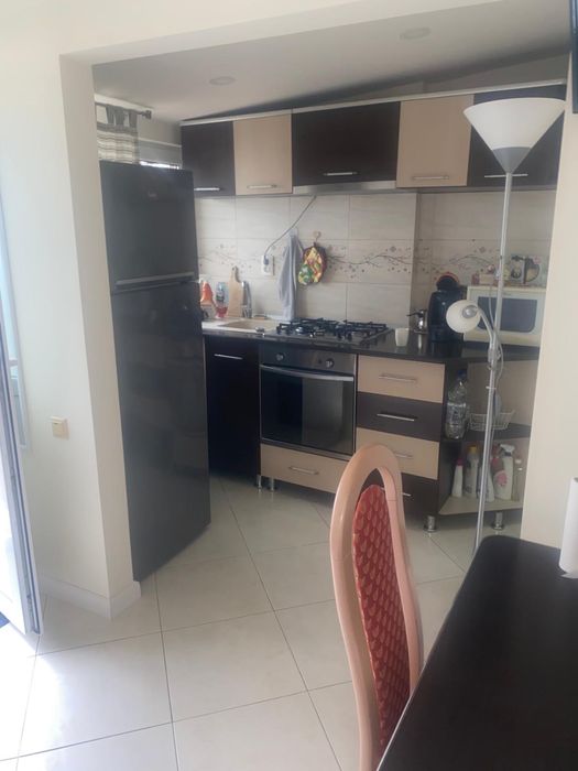 De inchiriat apartament zona Bariera