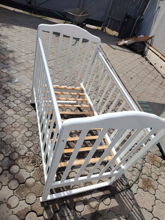 Продам детскую кроватку