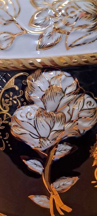 Фарфоровая ваза для интерьера , Япония.