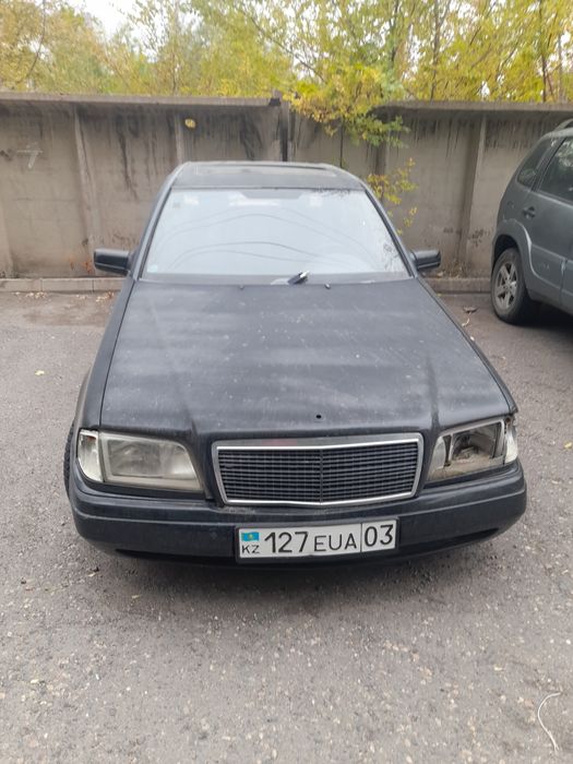 Мерседес     C180