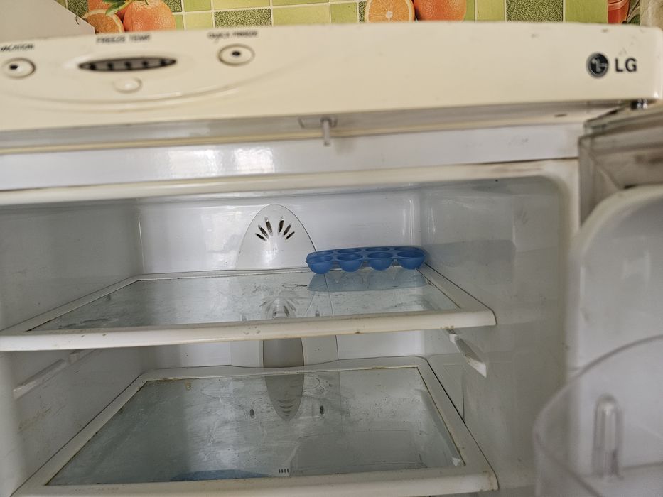 Продам холодильник LG