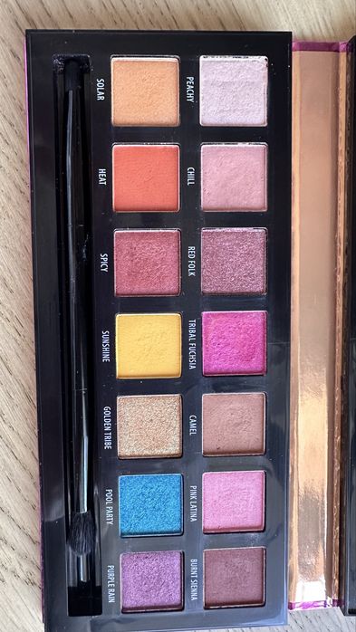 Set 3 palete farduri Douglas