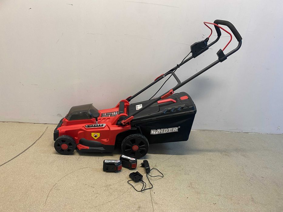 R20 Косачка безч. 40V 37cm 35L 6нива 2x2Ah 300m2 /Косачка бенз. 2.5kW