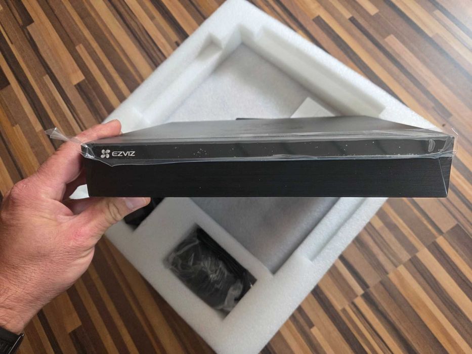 NVR Ezviz(Hikvision) X5S 8 canale Wi-Fi 3K - Nou, fara cutie