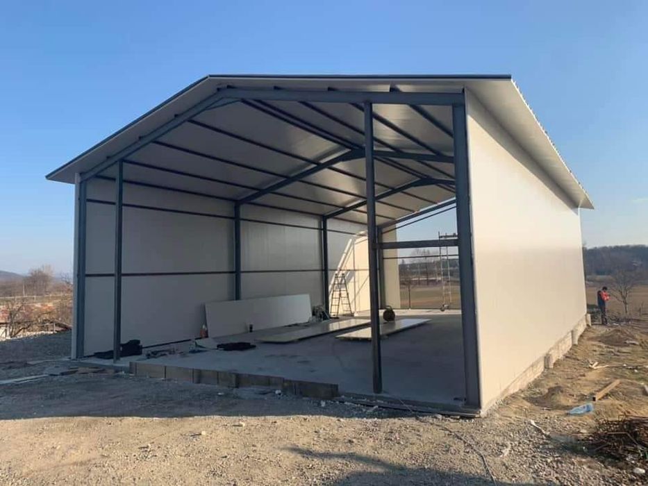 Vând hală metalică  10x30