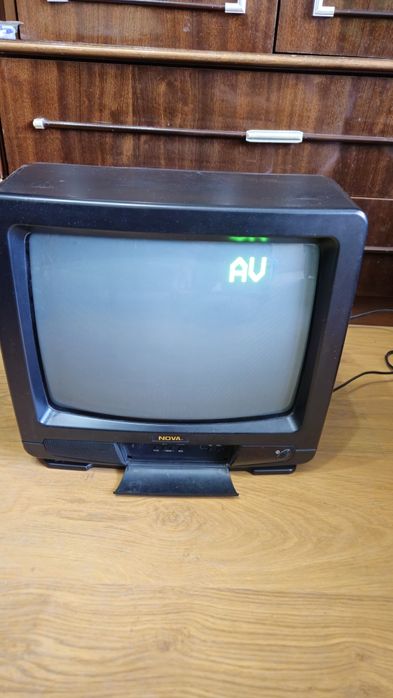 Телевизор Nova 14 инча