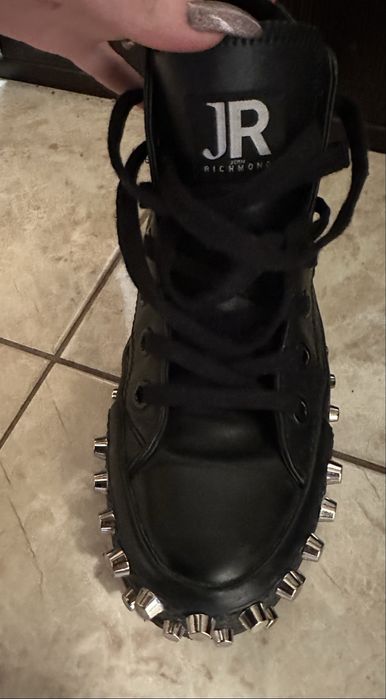 John Richmond кецове