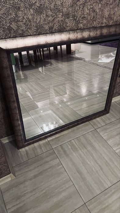 Продавам декоративно огледало