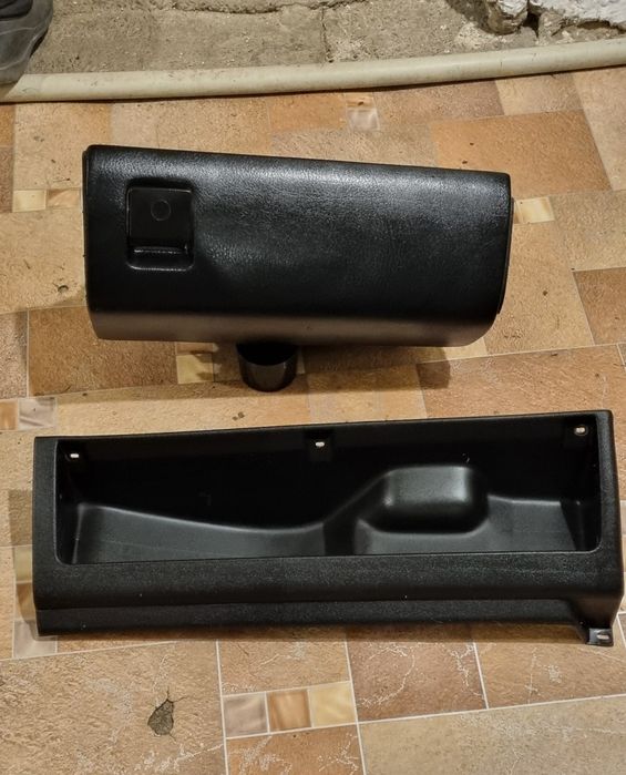 Пассат б3 бардачёк и полочка