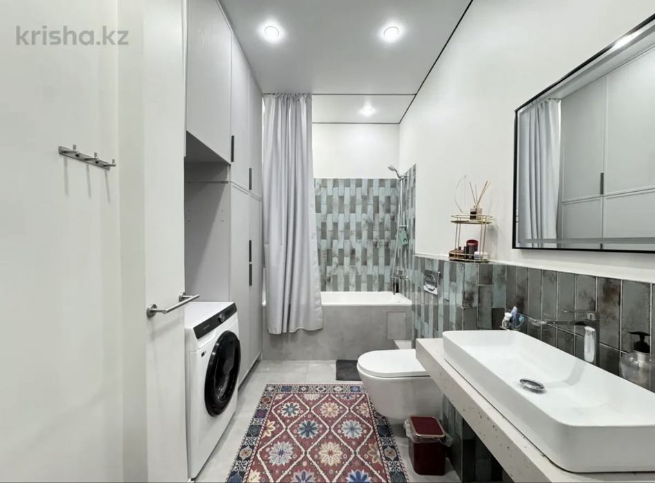 Продам 4 комн в центре столицы