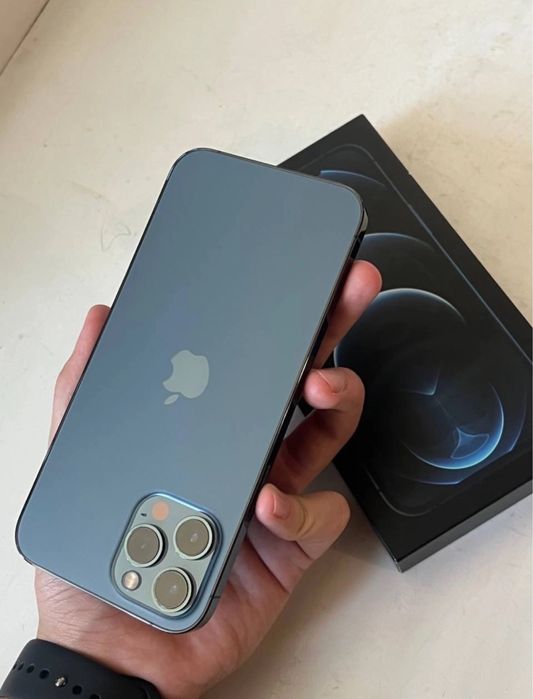 Продам Iphone 12 PRO MAX