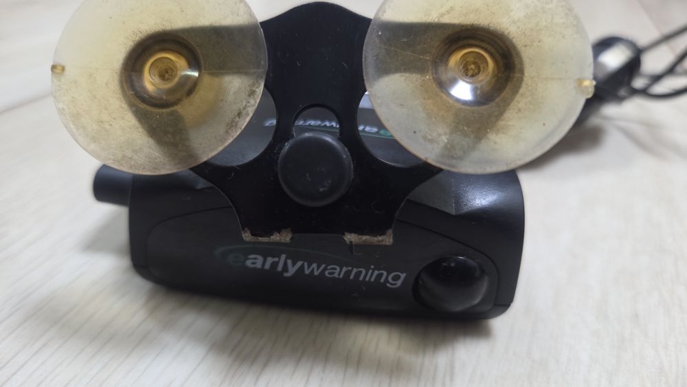 Detector de radar Early Warning EW-3005.