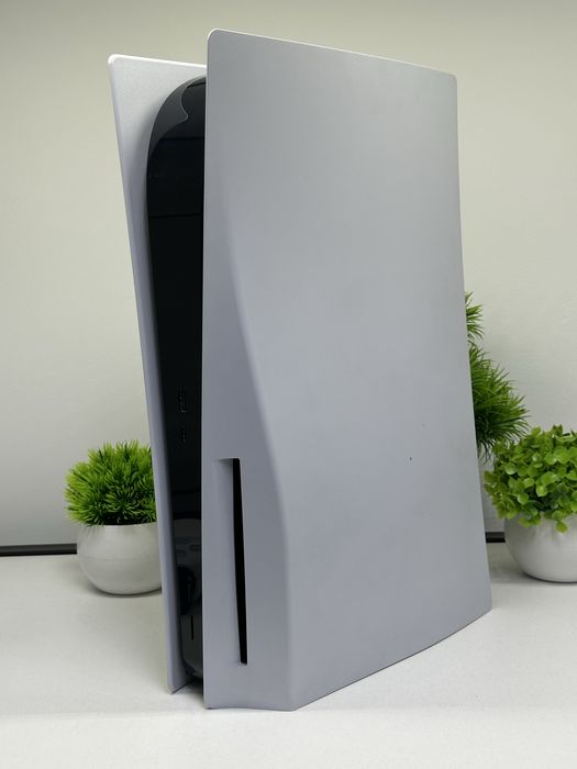 Play Station 5 667 gb