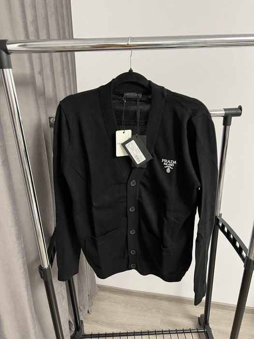 Bluza PRADA super calitate